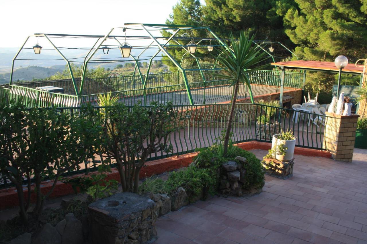 B&B Borgo Pileri Mazzarino Exterior photo